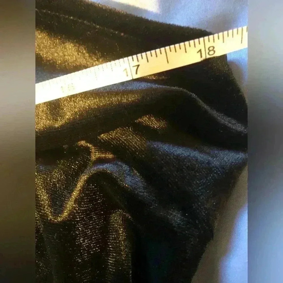 Beaded Mock-Neck Jumpsuit size Small - Picture 14 of 15